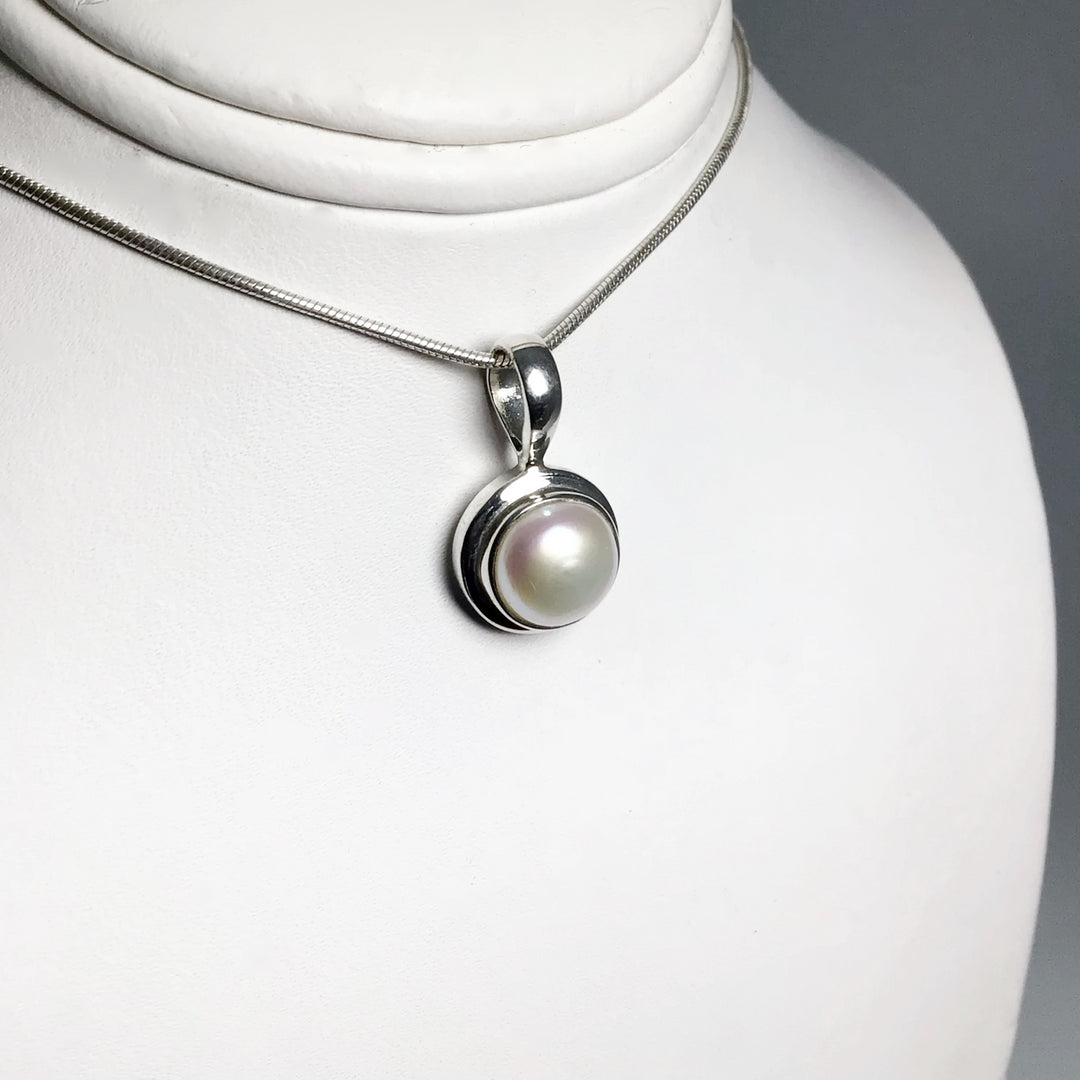 Pearl Pendant - Rocks and Gems Canada