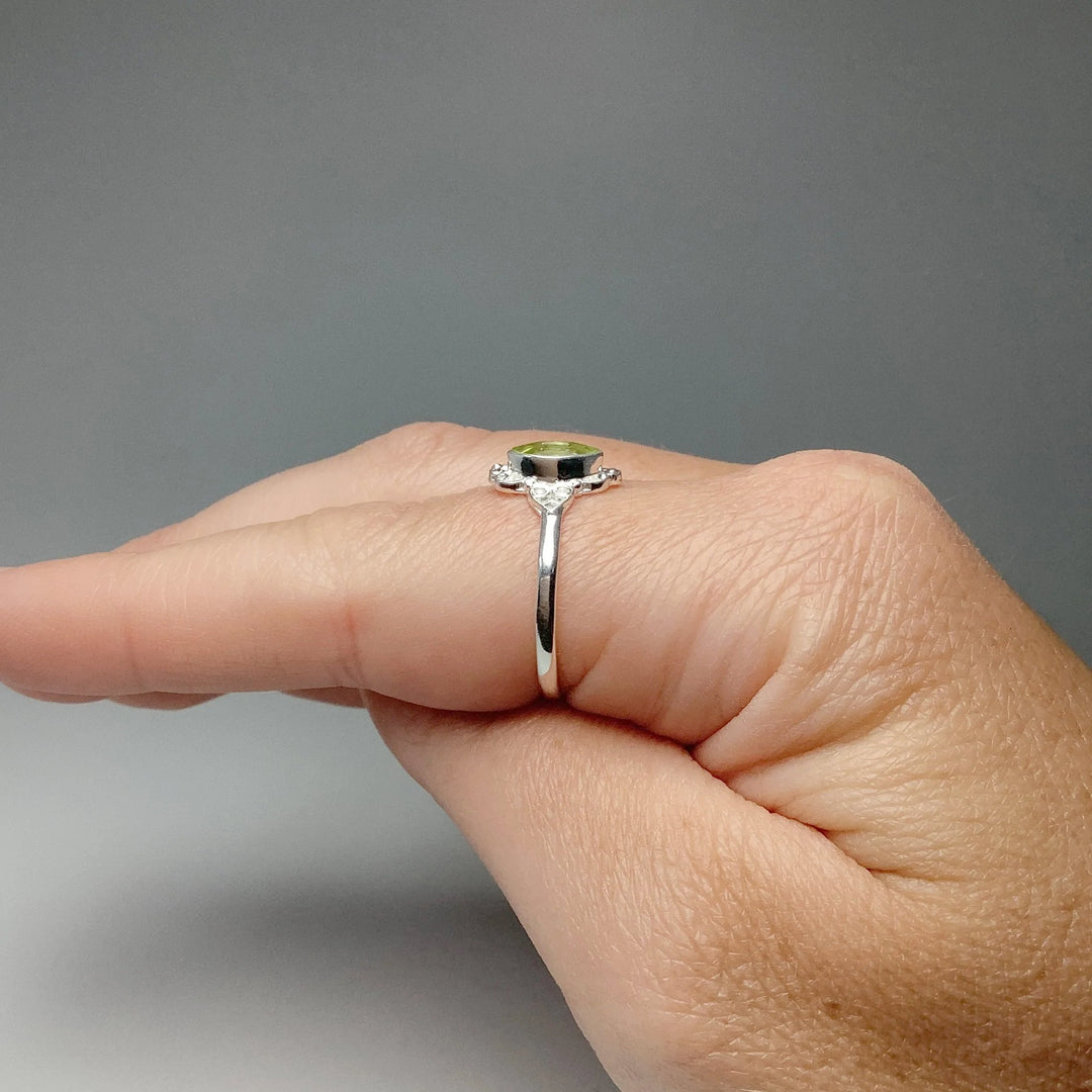 Peridot Ring - Rocks and Gems Canada