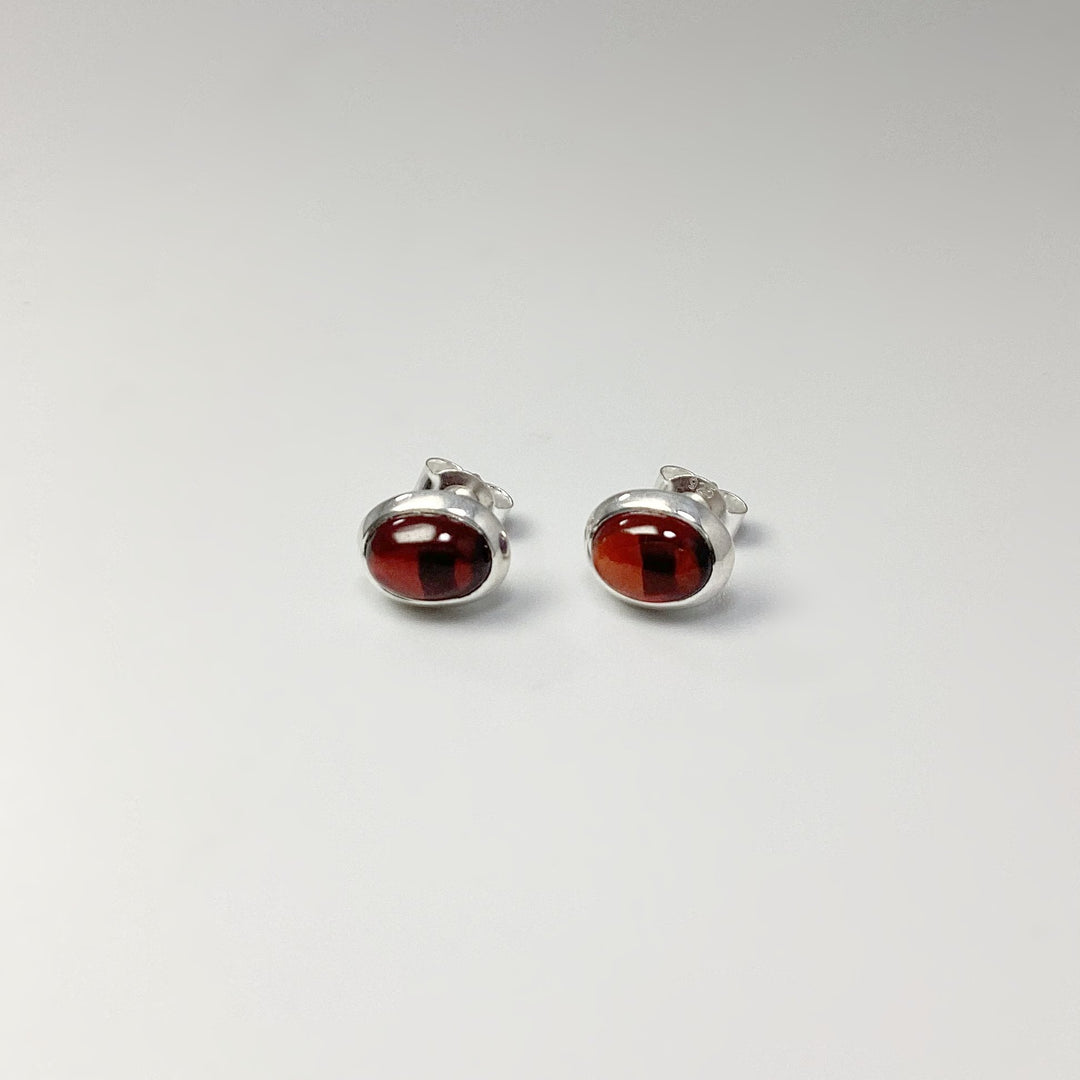 Garnet Stud Earrings - Rocks and Gems Canada