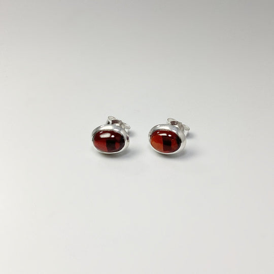 Garnet Stud Earrings - Rocks and Gems Canada