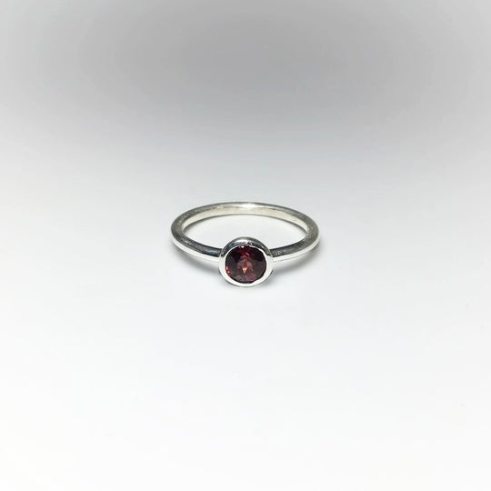 Garnet Ring - Rocks and Gems Canada