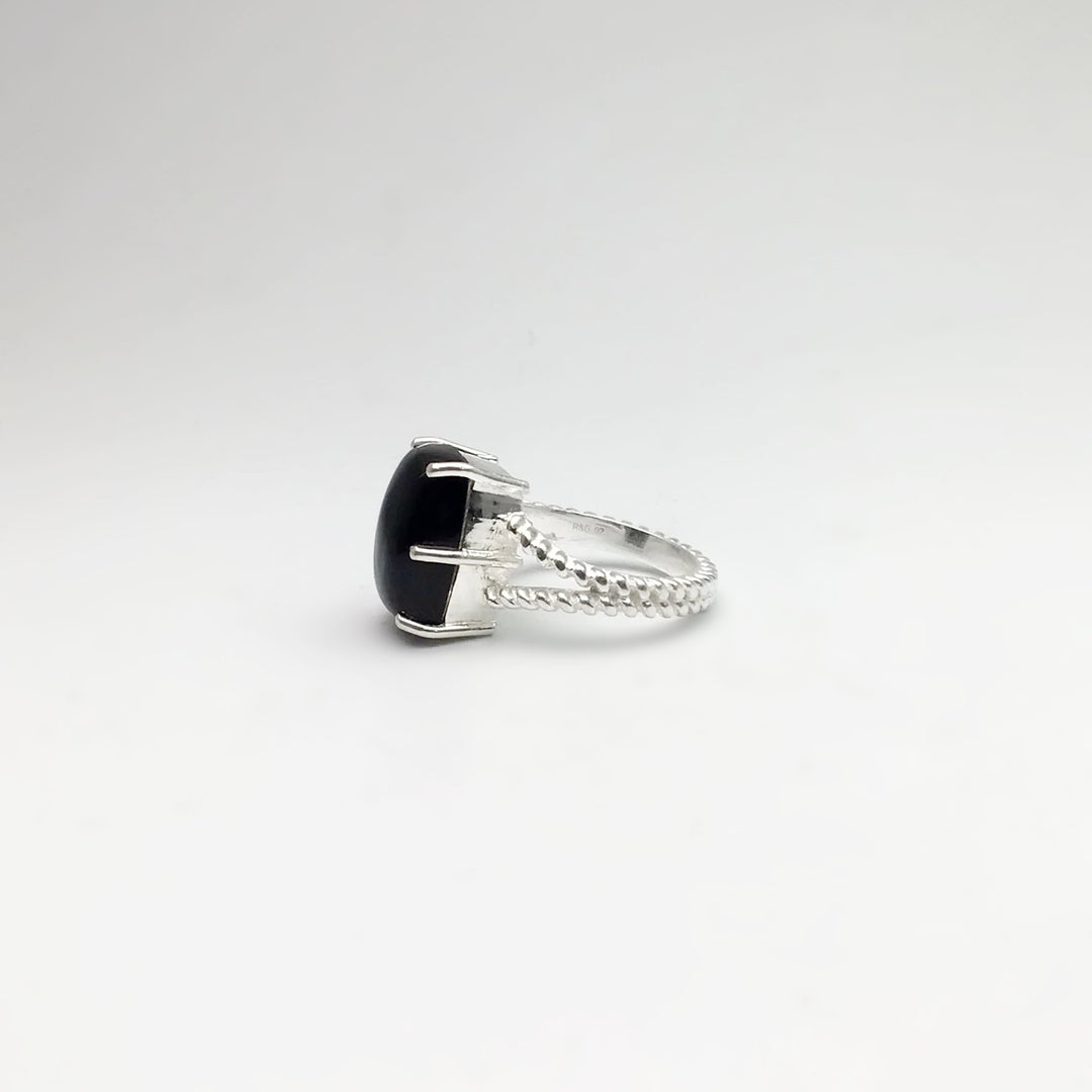 Black Onyx Ring - Rocks and Gems Canada