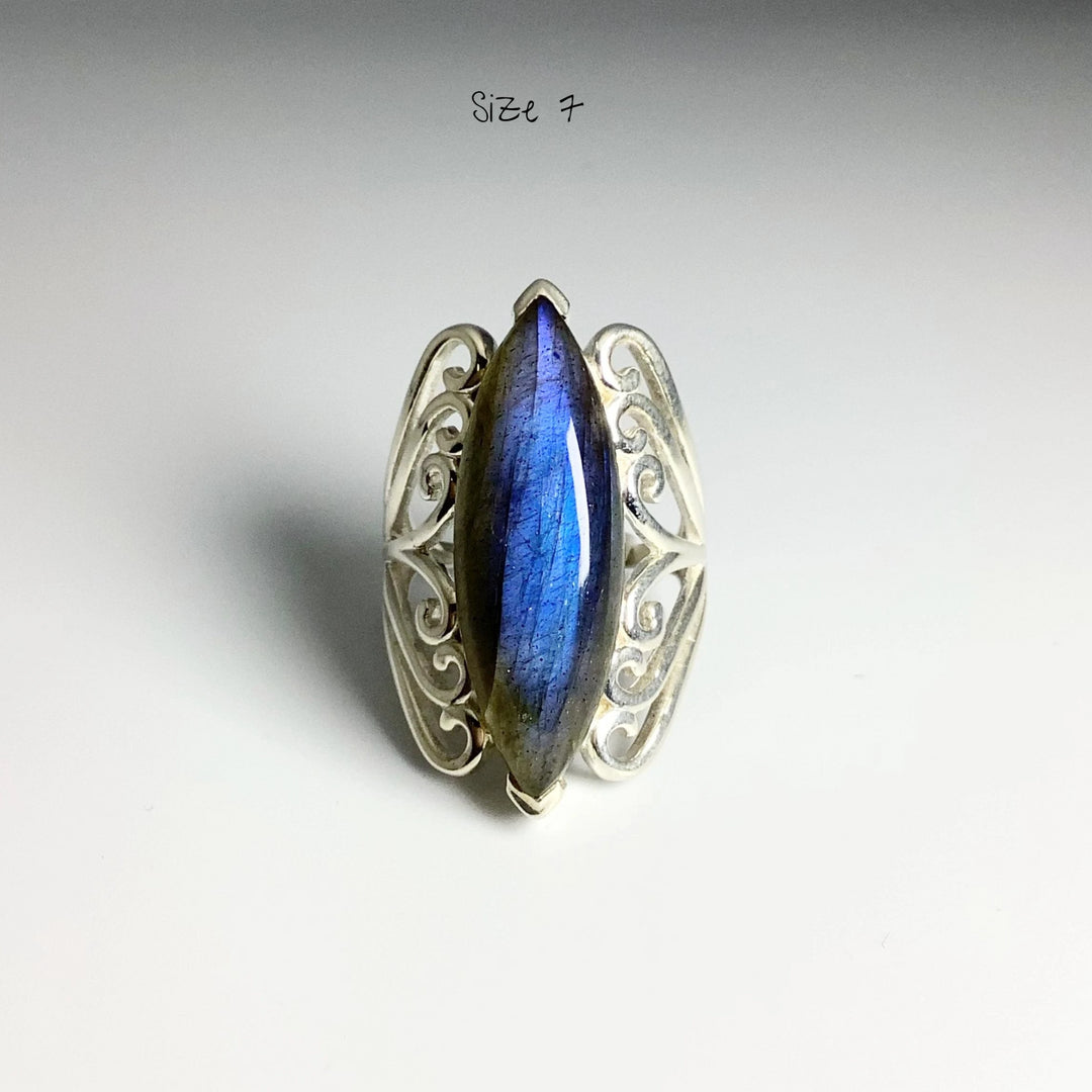 Labradorite Ring - Rocks and Gems Canada