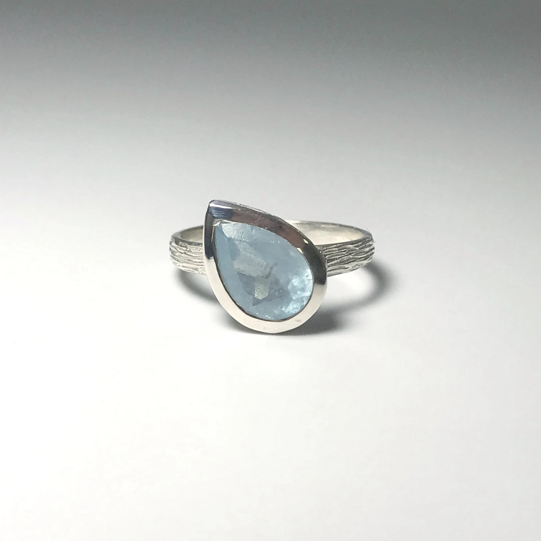 Aquamarine Ring - Rocks and Gems Canada
