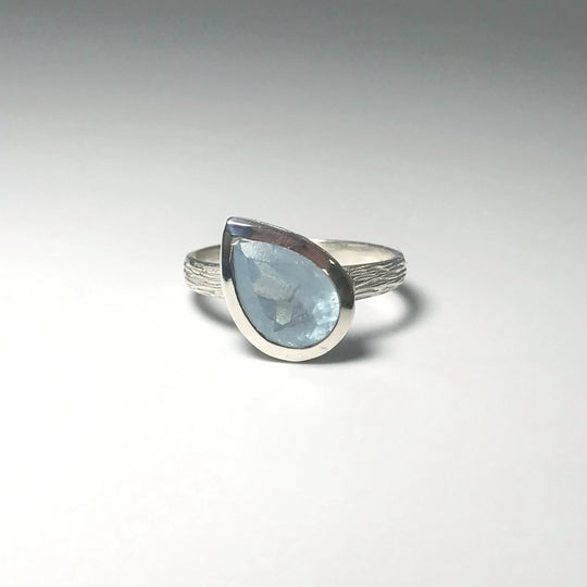 Aquamarine Ring - Rocks and Gems Canada