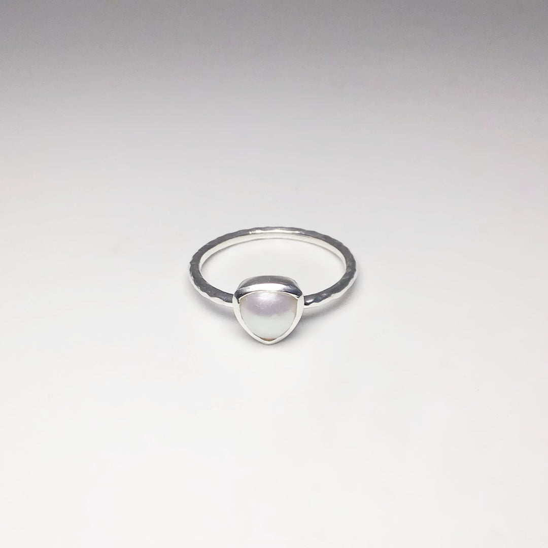 Freshwater Pearl Ring - Rocks and Gems Canada