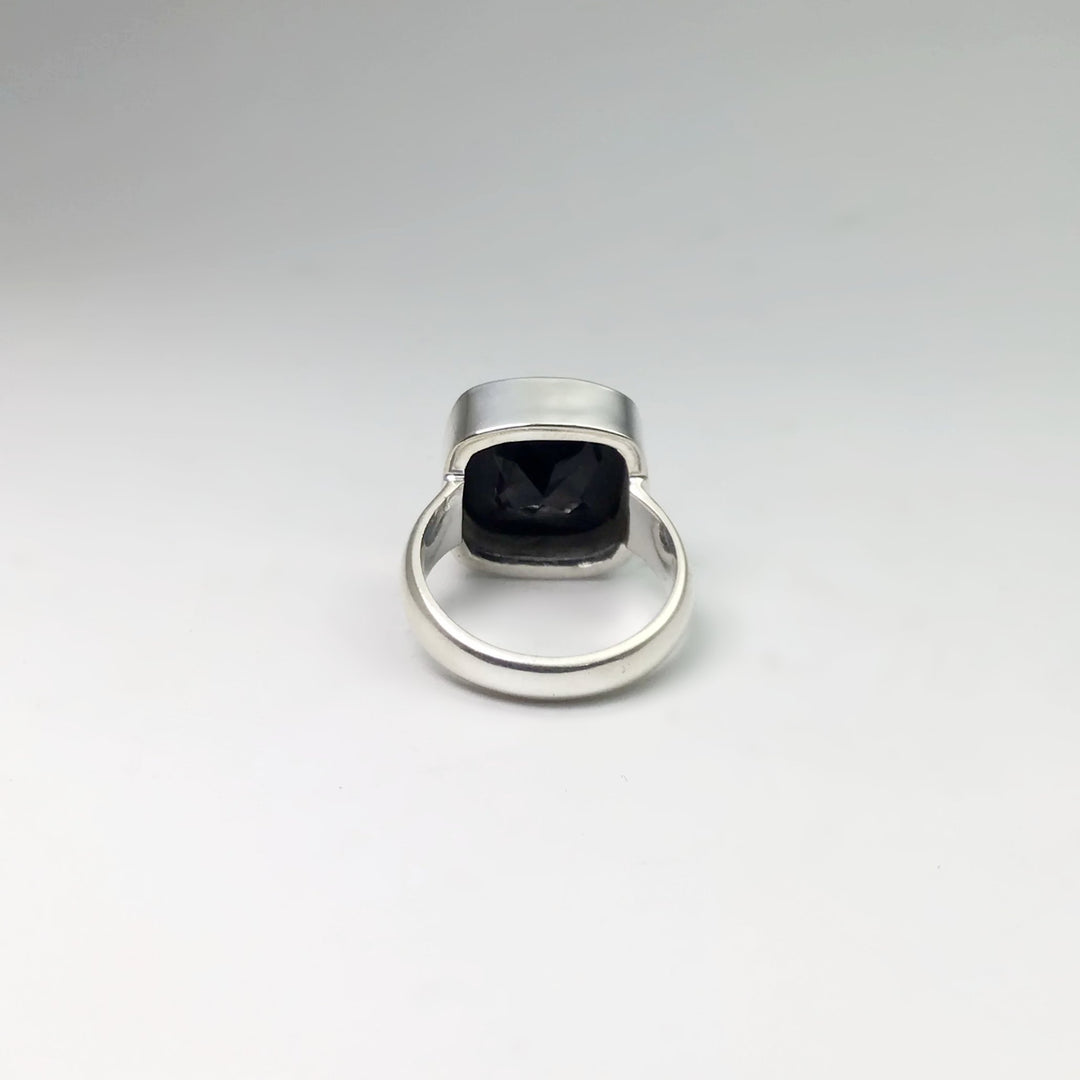Black Onyx Ring - Rocks and Gems Canada