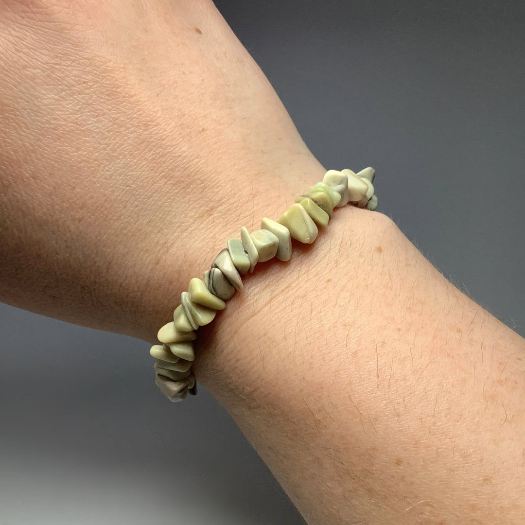 Butter Jade Chip Beaded Bracelet - Rocks and Gems Canada