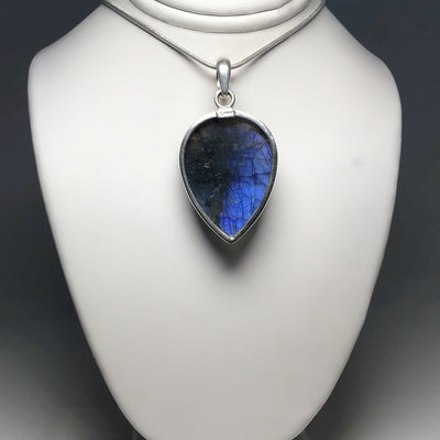 Labradorite Pendant