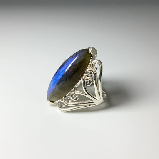 Labradorite Ring - Rocks and Gems Canada