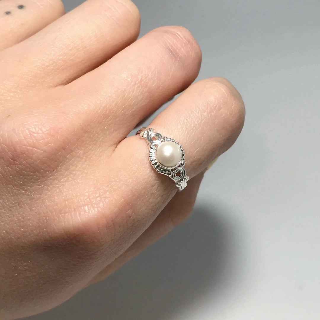 Freshwater Pearl Ring - Rocks and Gems Canada