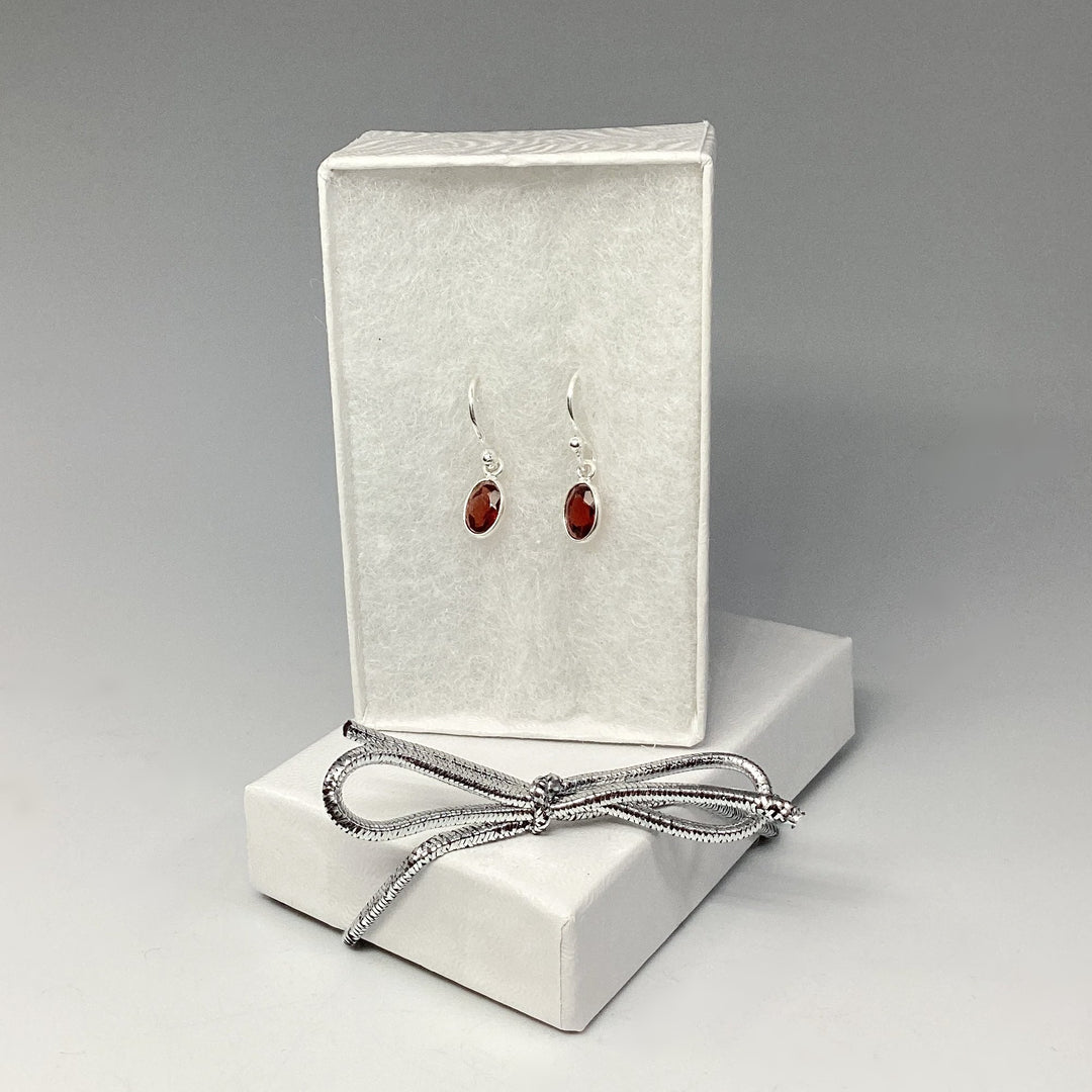 Garnet Dangle Earrings - Rocks and Gems Canada
