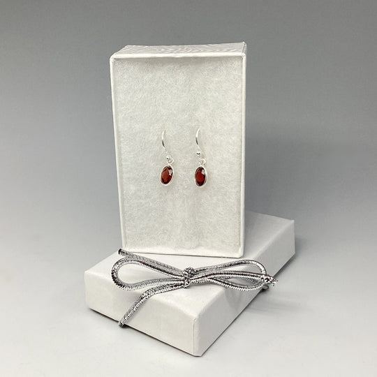 Garnet Dangle Earrings - Rocks and Gems Canada