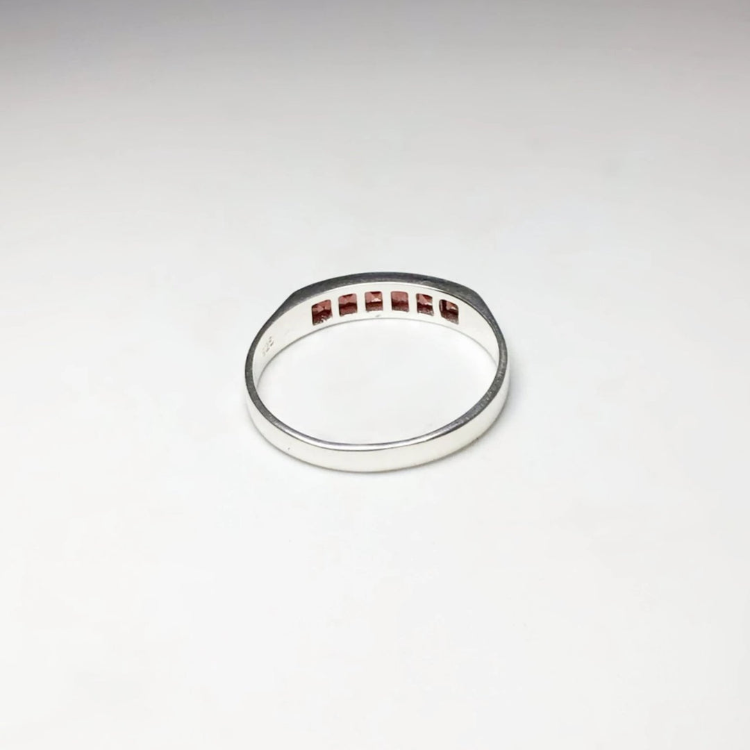 Garnet Ring - Rocks and Gems Canada