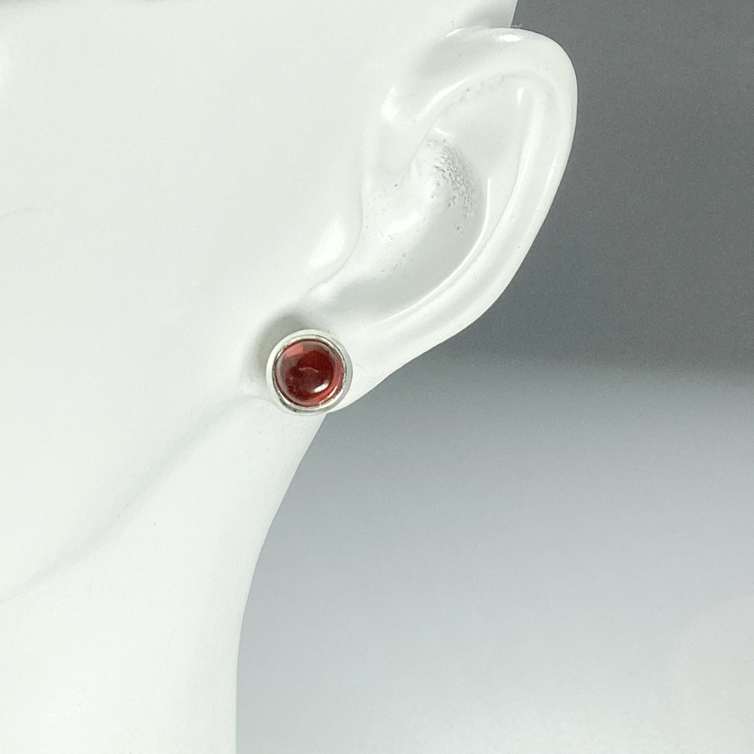 Garnet Stud Earrings - Rocks and Gems Canada