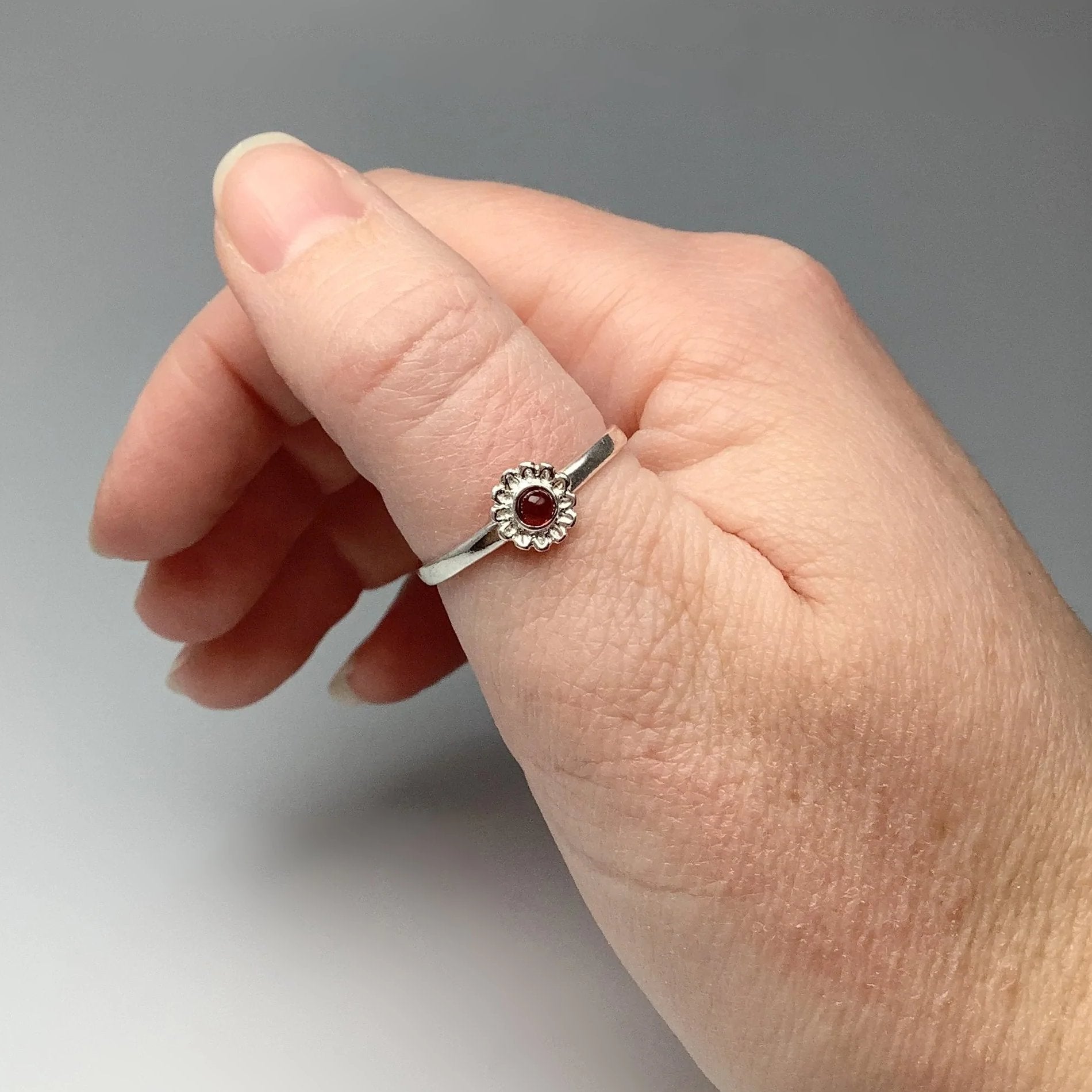 Cognac Amber Flower Ring - Rocks and Gems Canada