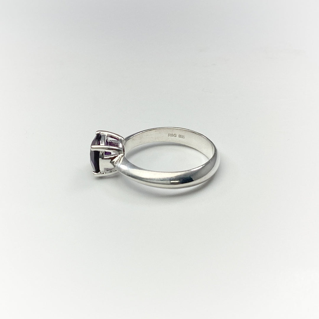 Amethyst Ring - Rocks and Gems Canada