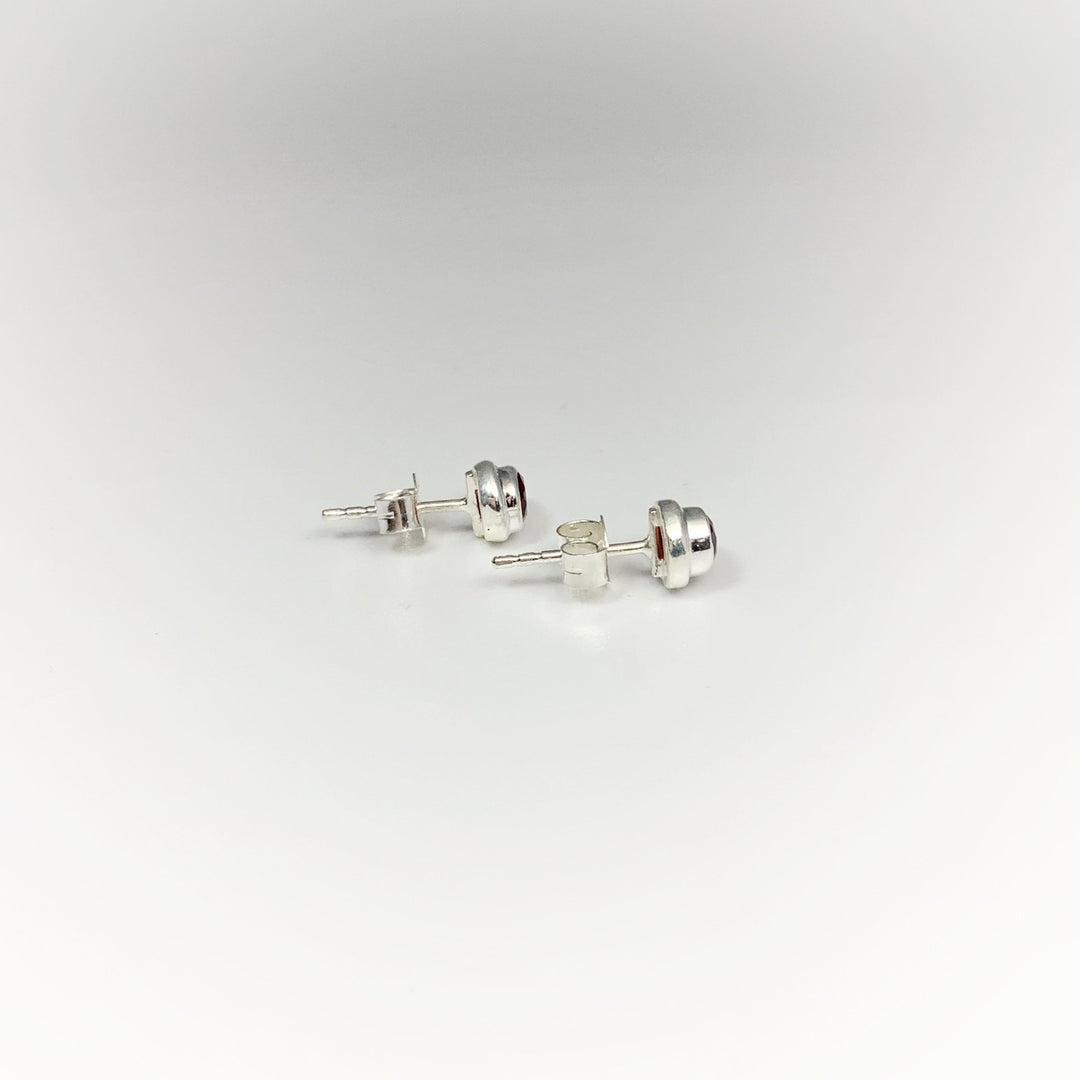 Garnet Stud Earrings - Rocks and Gems Canada