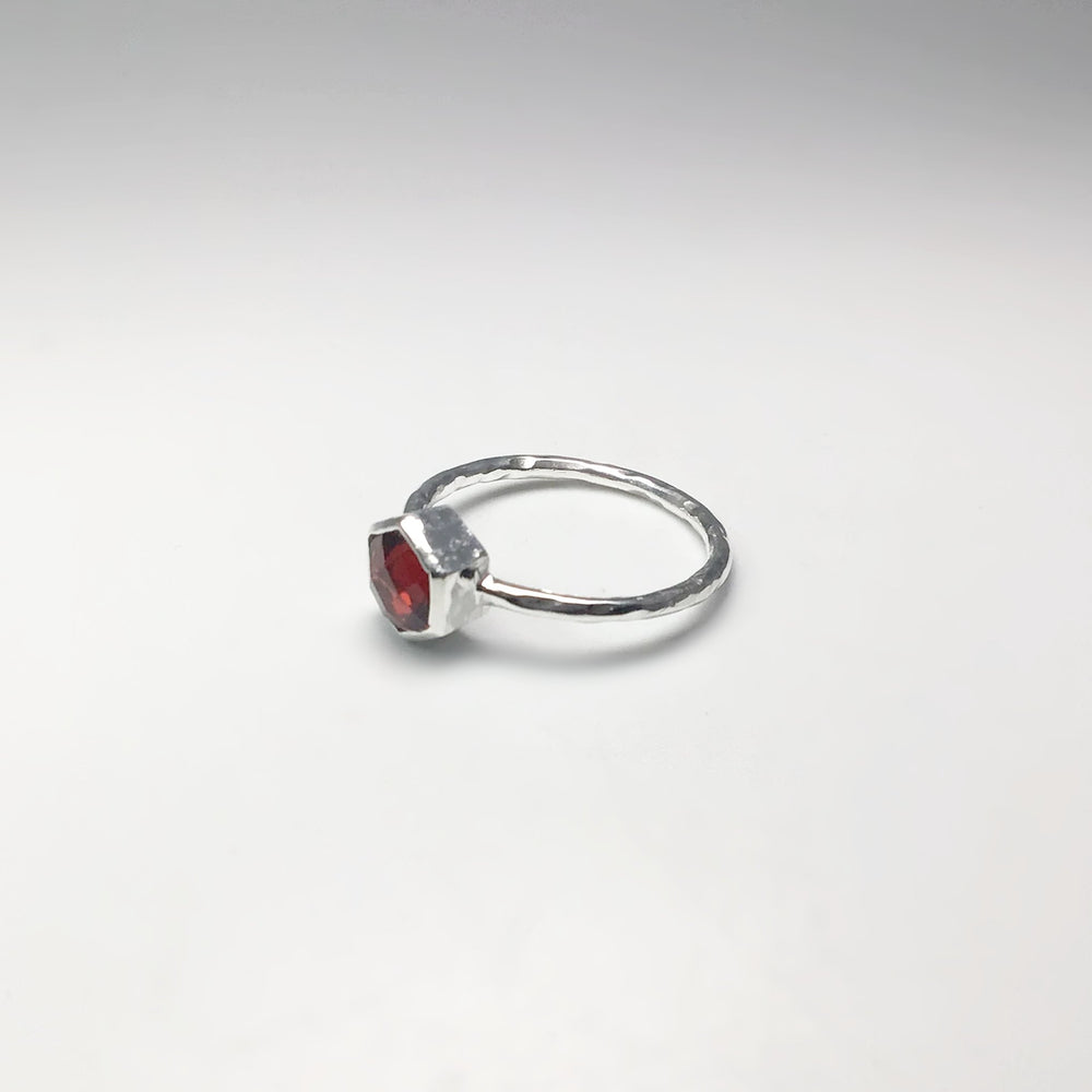 Garnet Ring - Rocks and Gems Canada