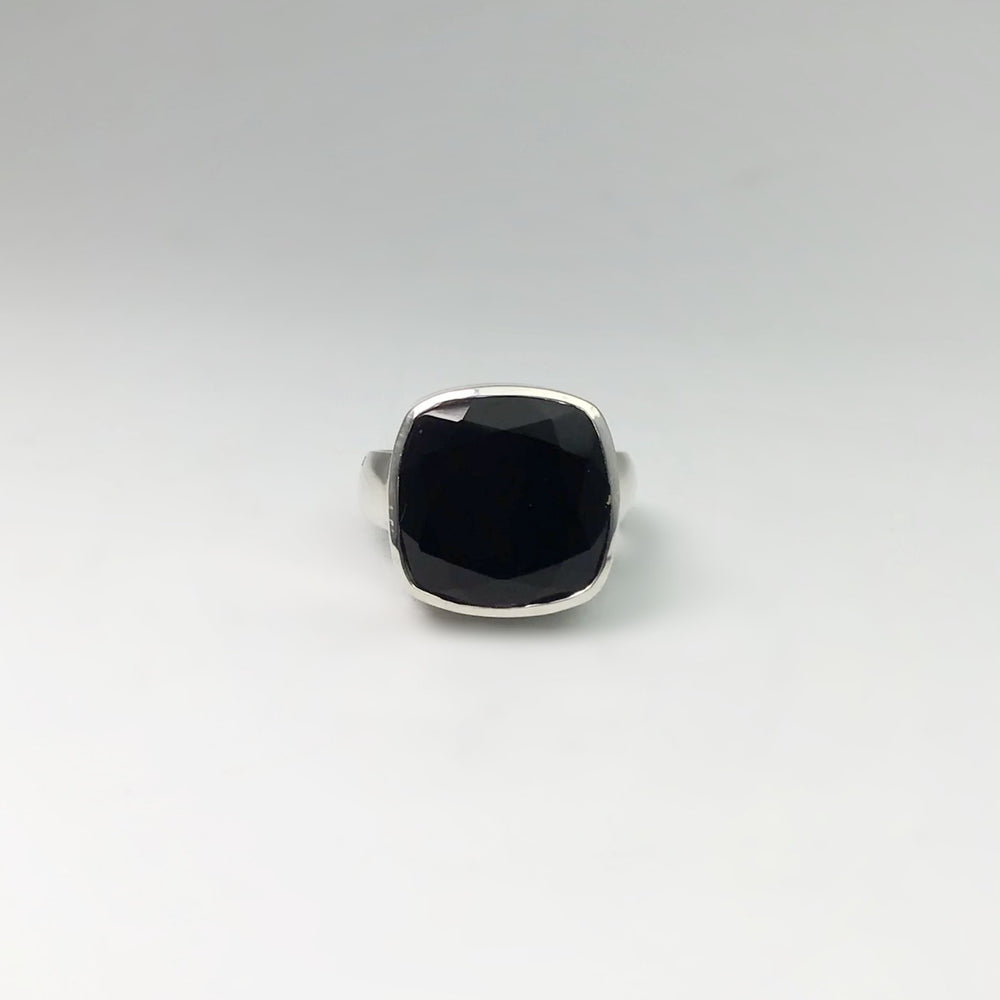 Black Onyx Ring - Rocks and Gems Canada
