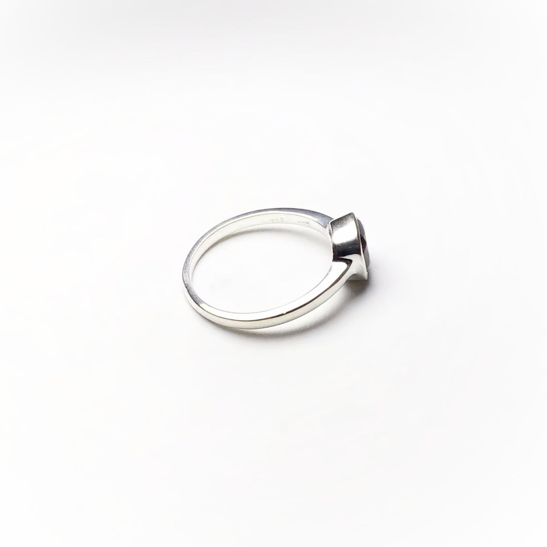Garnet Ring - Rocks and Gems Canada