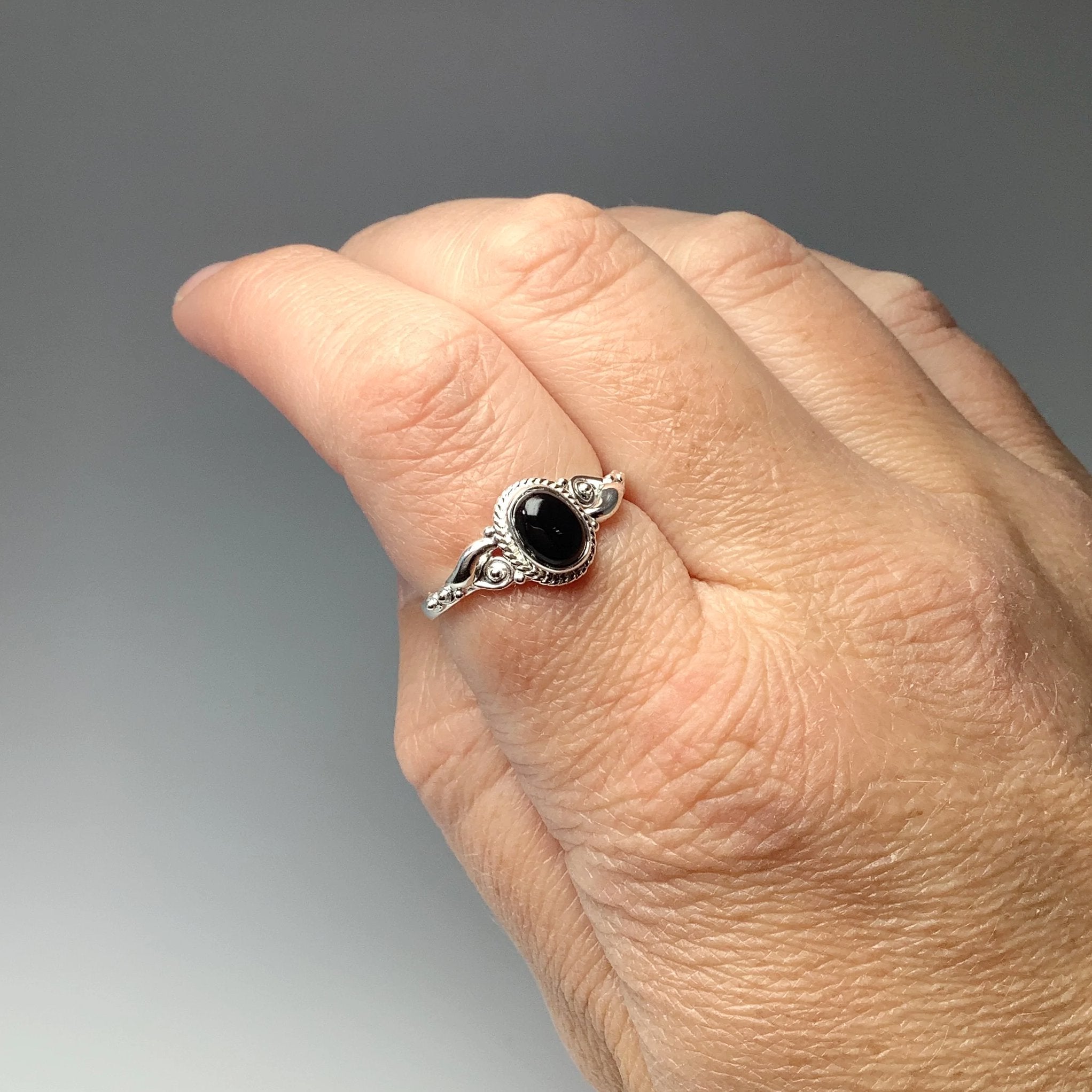 Black Onyx Ring - Rocks and Gems Canada