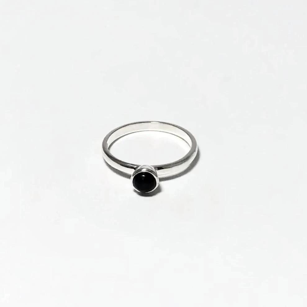 Black Onyx Ring - Rocks and Gems Canada