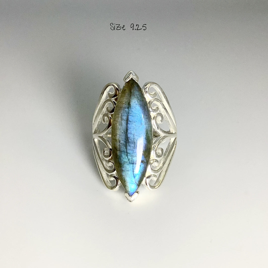Labradorite Ring - Rocks and Gems Canada
