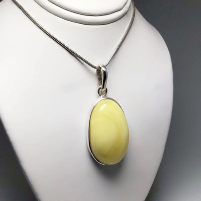 Butterscotch Amber Pendant