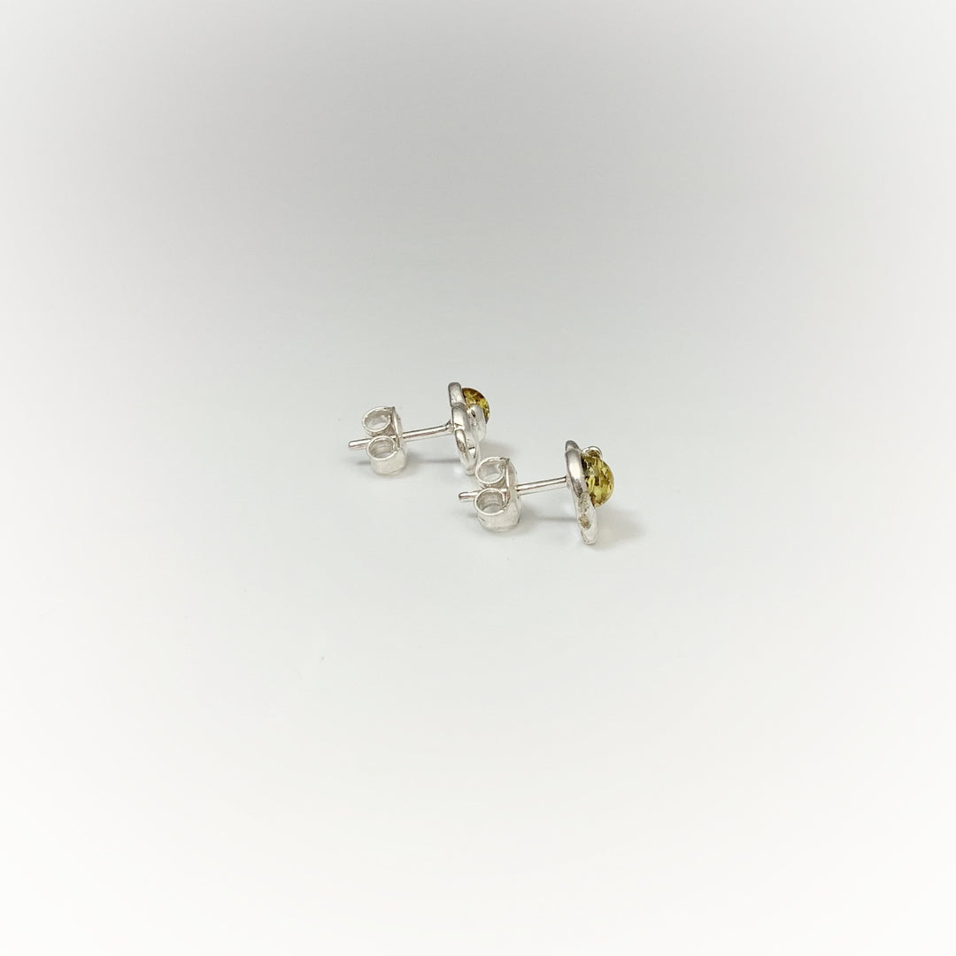 Green Amber Elephant Stud Earrings - Rocks and Gems Canada