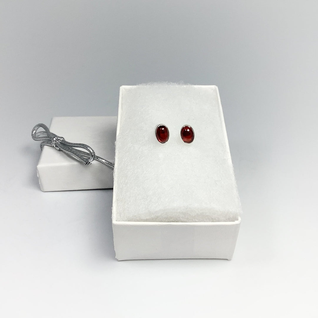 Garnet Stud Earrings - Rocks and Gems Canada