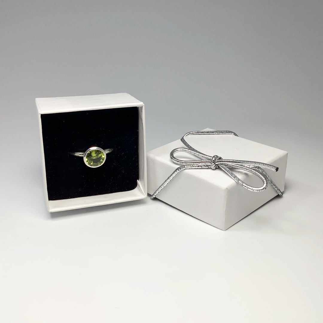 Peridot Ring - Rocks and Gems Canada